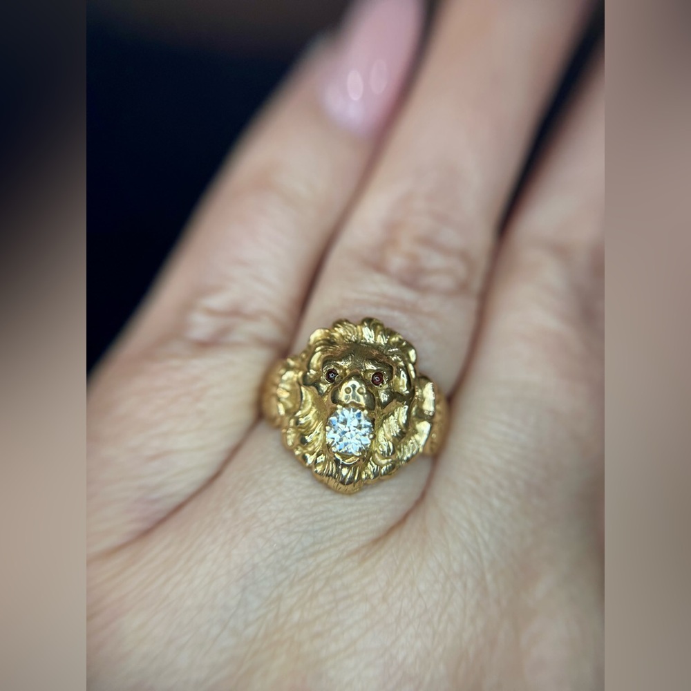 Antique Victorian Lion Ring featuring a Old European Cut Diamond 14k Yellow Gold - Picture 5 of 16